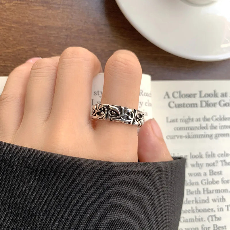 الرجعية الأبدية الكرمة خواتم ف - مراجعة Chrome Hearts Ring وسعره