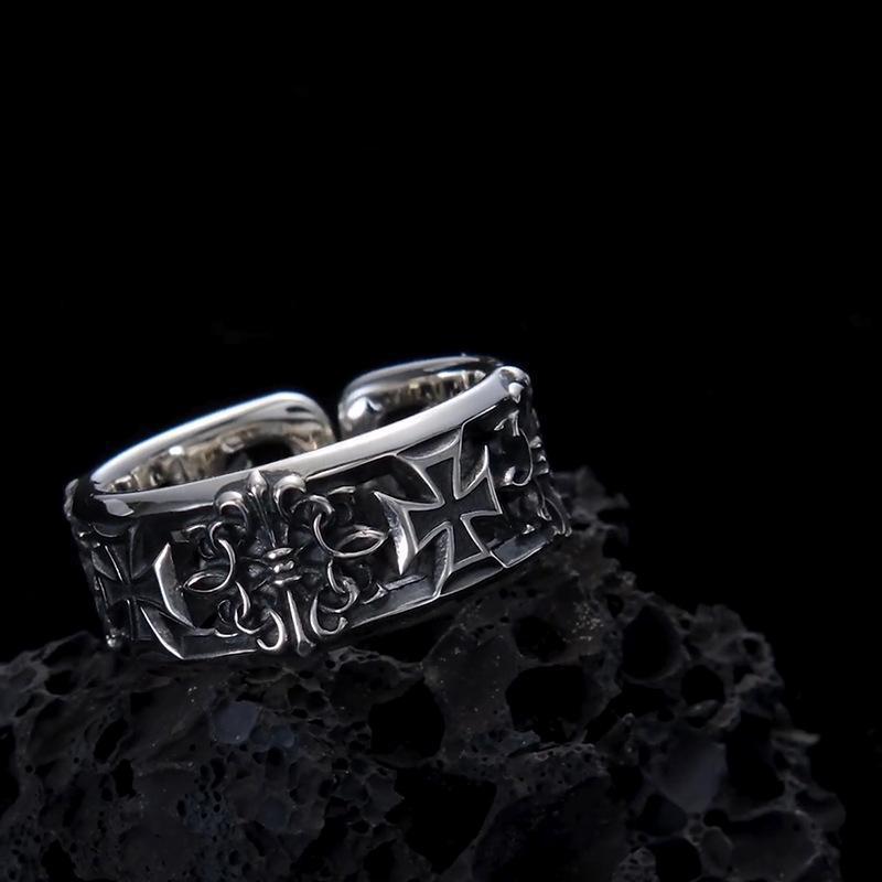 حلقة افتتاح متخصصة جديدة على ط - مراجعة Chrome Hearts Ring وسعره