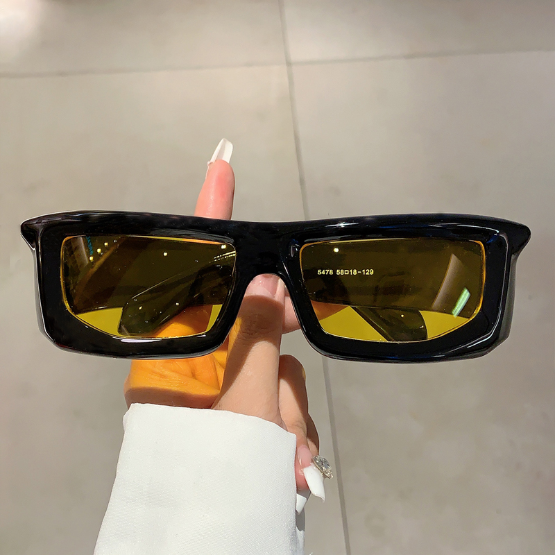 نظارات شمسية رجالية Y2k ملفوفة - مراجعة Streetwear Brand Y2K وسعره