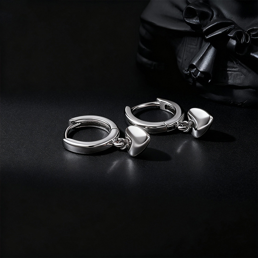 أقراط على شكل قلب من الفضة الإ - مراجعة Chrome Hearts Ring وسعره